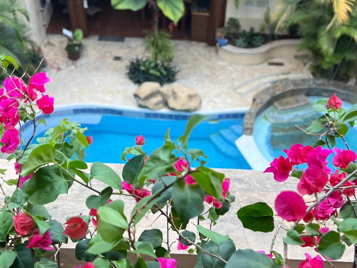 Hotel Quinta Maya Flores Eksteriør billede